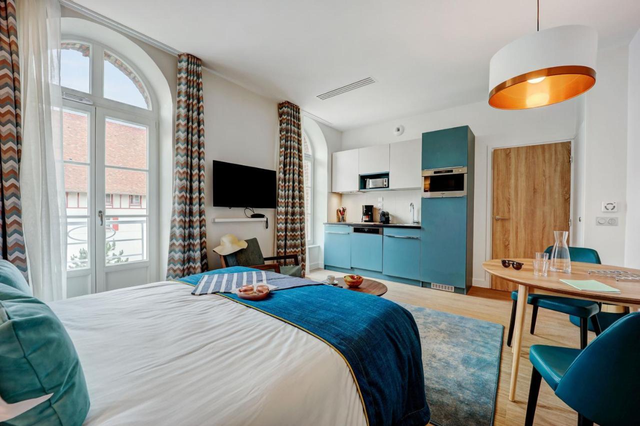 Residence Pierre & Vacances Premium Presqu'Ile De La Touques Deauville Eksteriør bilde A typical studio apartment