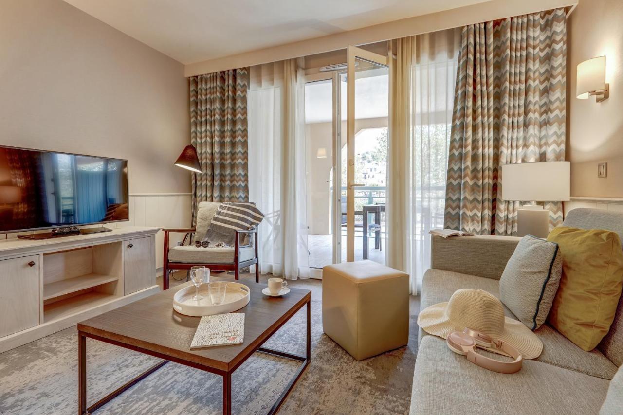 Residence Pierre & Vacances Premium Presqu'Ile De La Touques Deauville Eksteriør bilde Living room